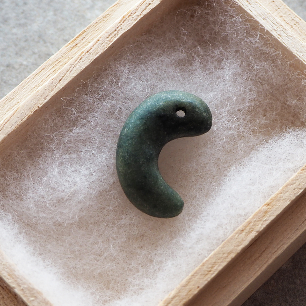 Yahoo!オークション -「古墳時代 勾玉」の落札相場・落札価格