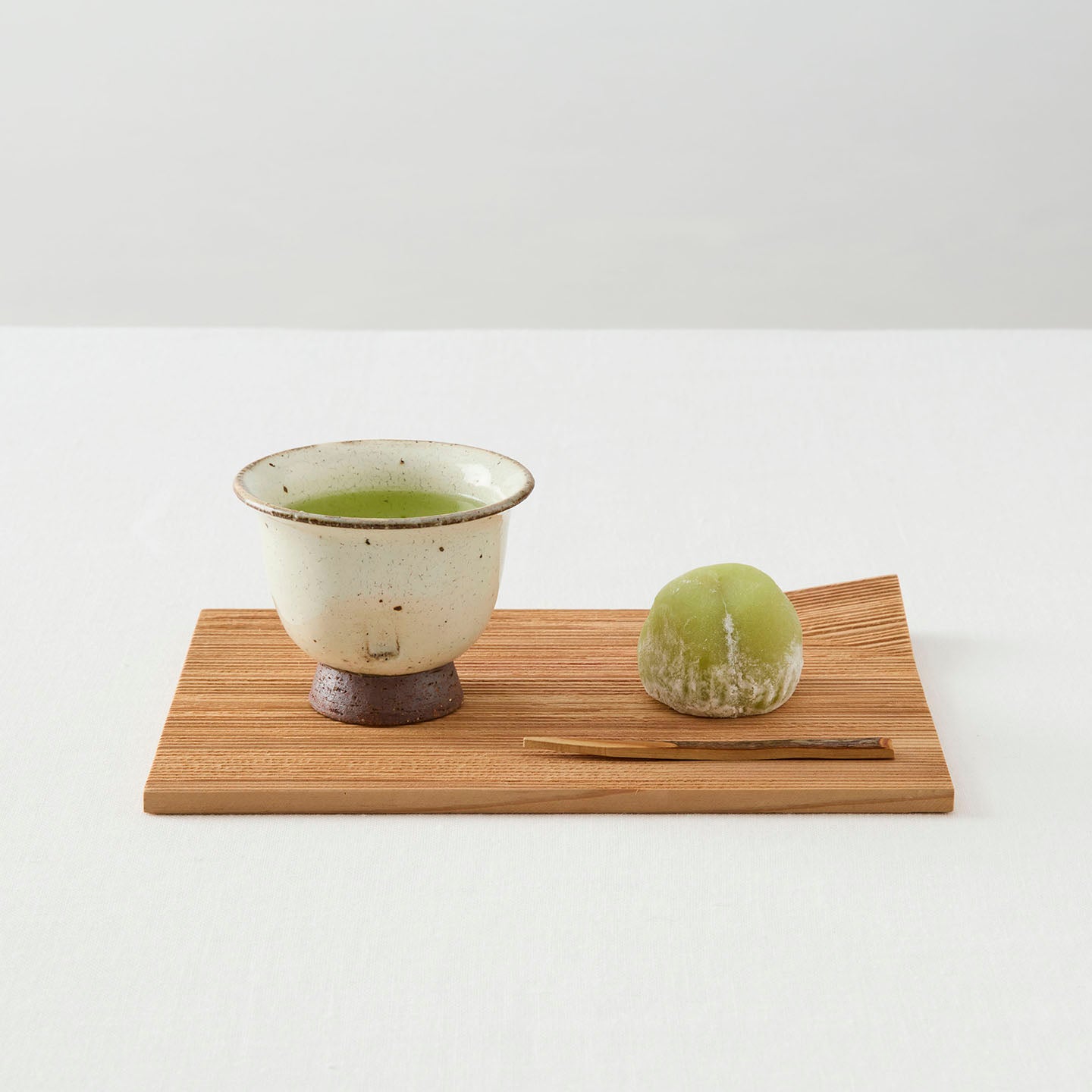 淡海陶芸研究所 白泥小煎茶碗(淡海陶芸研究所) – 煎茶堂東京オンライン