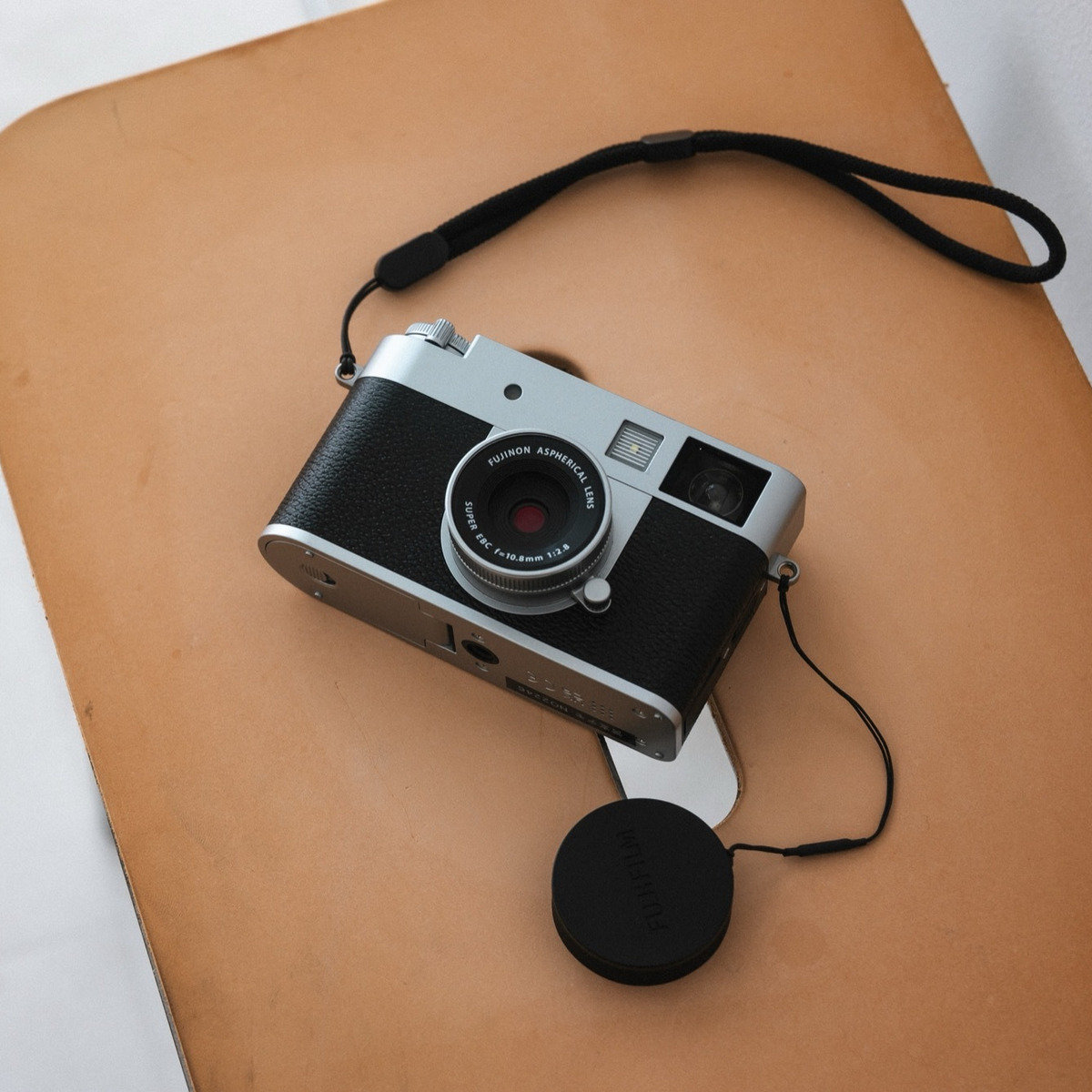 X half】“ハーフサイズカメラ”の楽しみをデジタルで堪能 vol.210