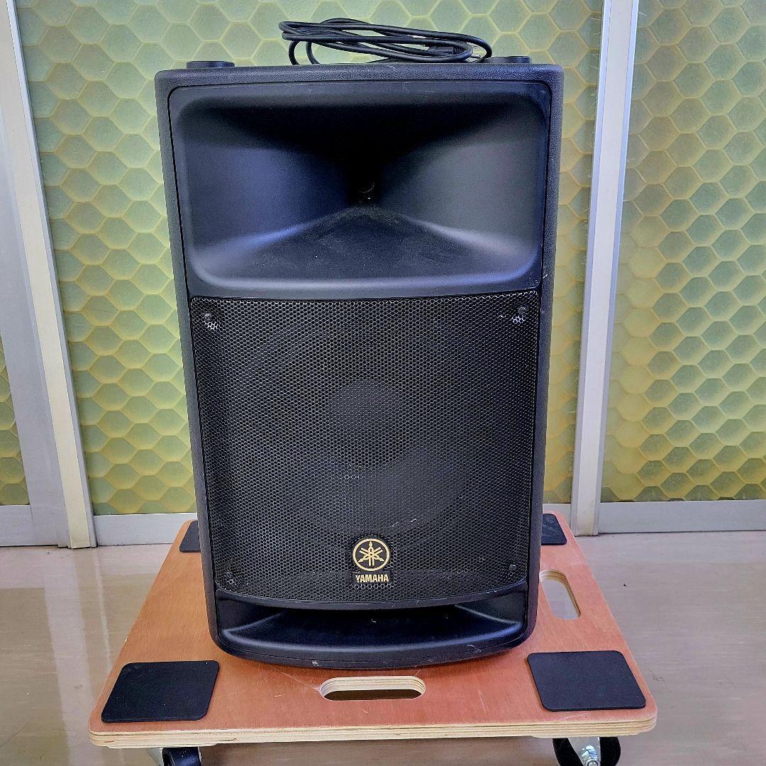 Yamaha MSR400 パワードスピーカー　① Yamaha MSR400 Powered PA Loudspeaker, 400 Watts, 1x12