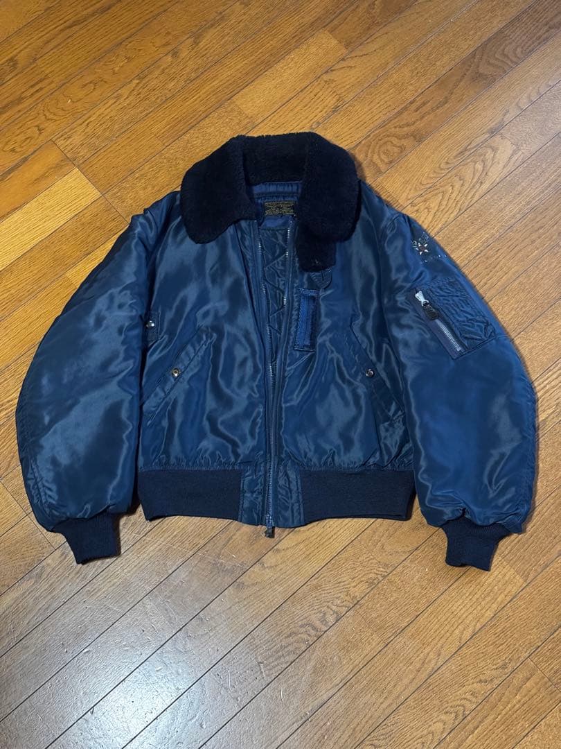 バズリクソンB-15C. 肉厚　美品　あたたかいです！ BUZZ RICKSON'S バズリクソンズ BR15323 B-15C (MOD.) OLIVE フライト