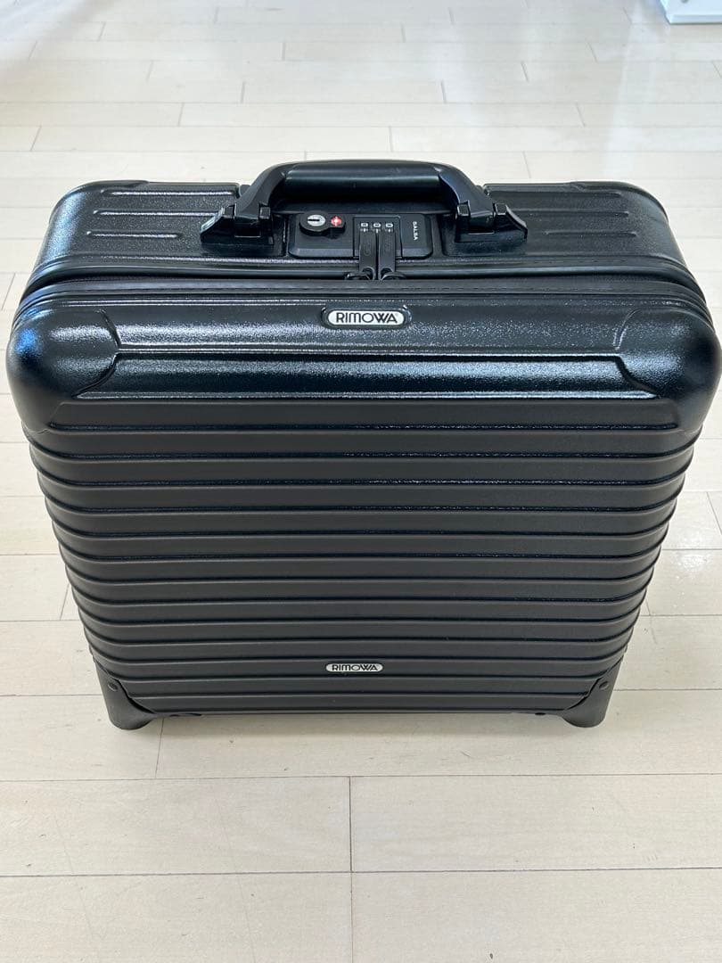 【2輪】RIMOWA サルサ ビジネストローリー 23L 黒 RIMOWA リモワ SALSA サルサ 27L 機内持ち込み 2輪 TSAロック ビジネス