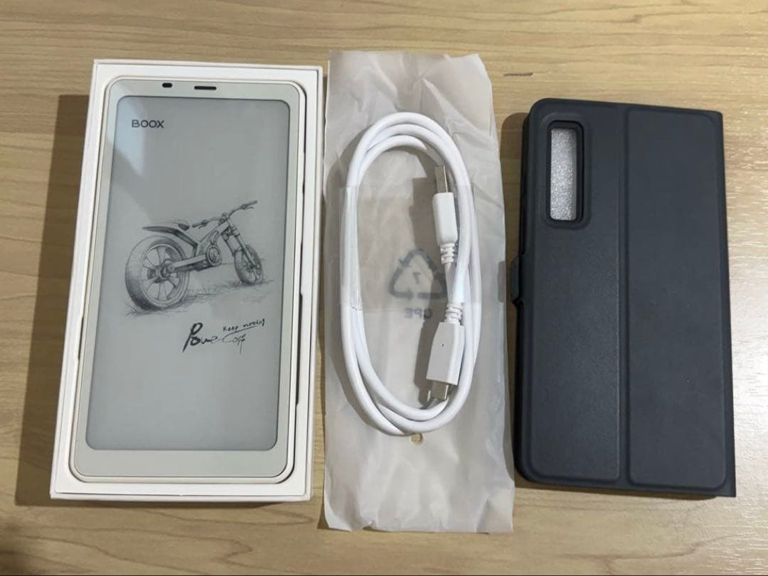 BOOX Palma ホワイト　未使用のケース付き boox-palma2 – SKT株式会社