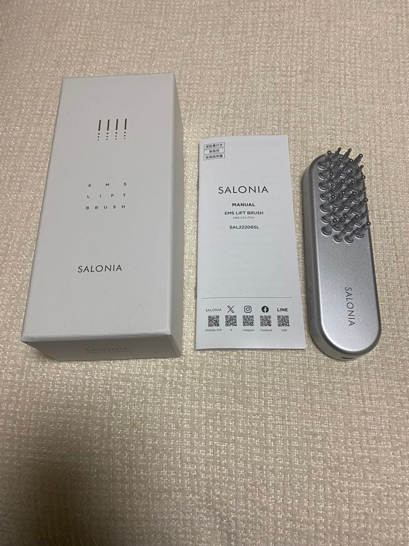 SALONIA 美顔器 充電式 SALONIA、筋トレ発想の美顔器「​EMSリフトブラシ 3Dケア」11月1日新