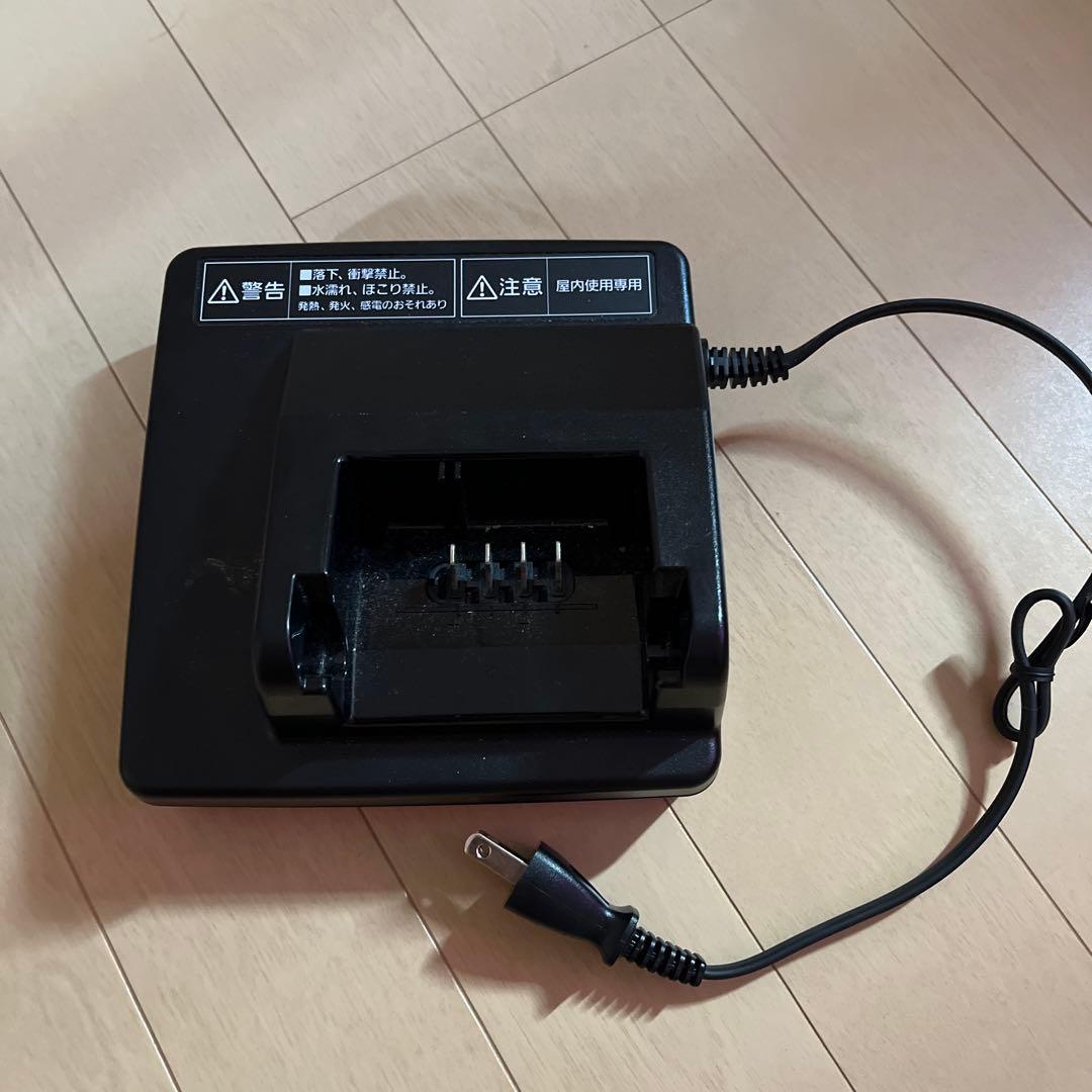 電動自転車用充電器 ブラック 電動自転車バッテリー充電器 パナソニク Panasonic NKJ033B （修理