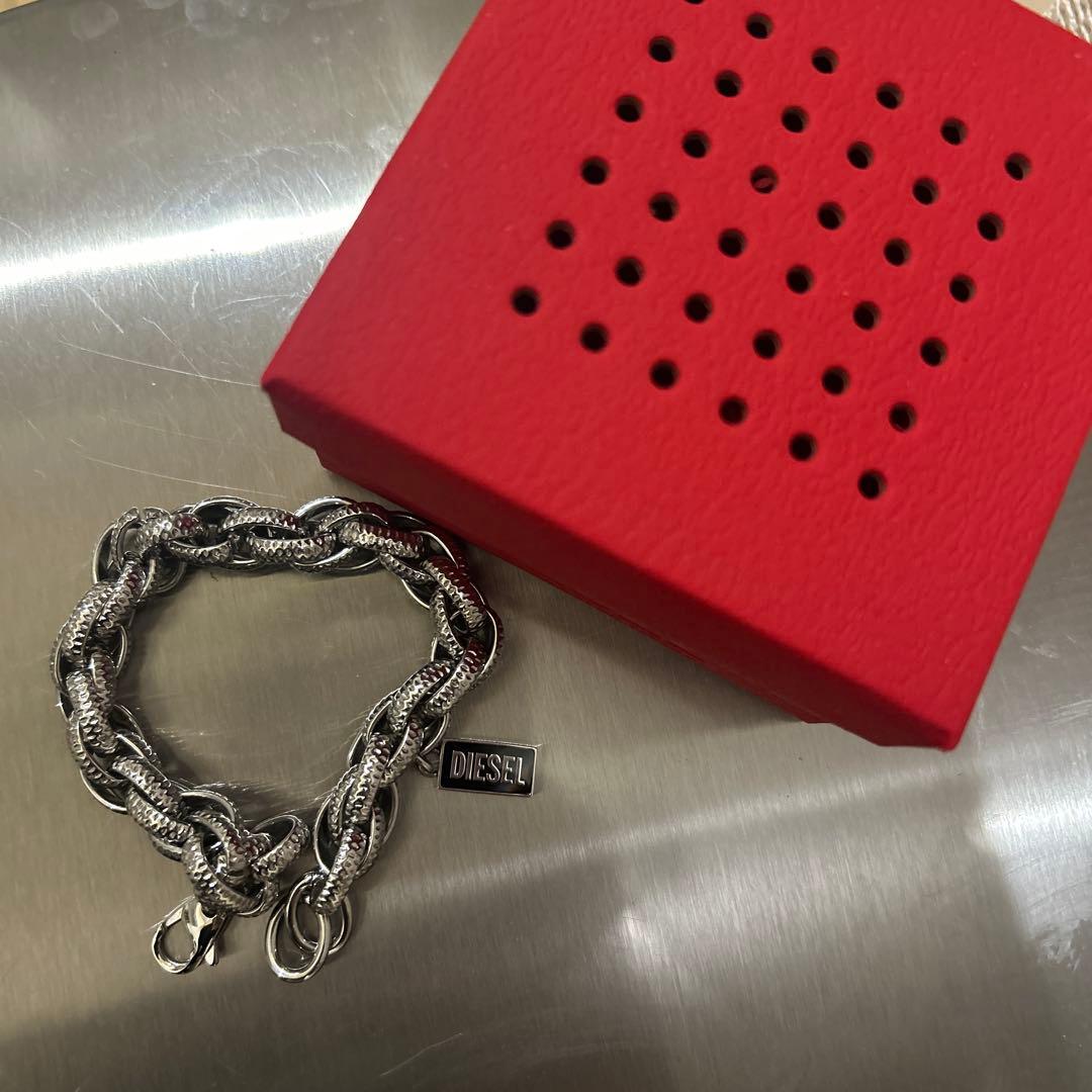 美品 DIESEL 新作 ディーゼル ブレスレットDX151 DX1535040 ブレスレット｜シルバー｜ウィメンズ｜DIESEL