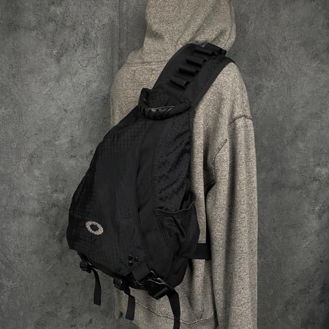 しめじ嫌い様専用 正規品 OAKLEY 00s Y2K ワンショルダーバッグ