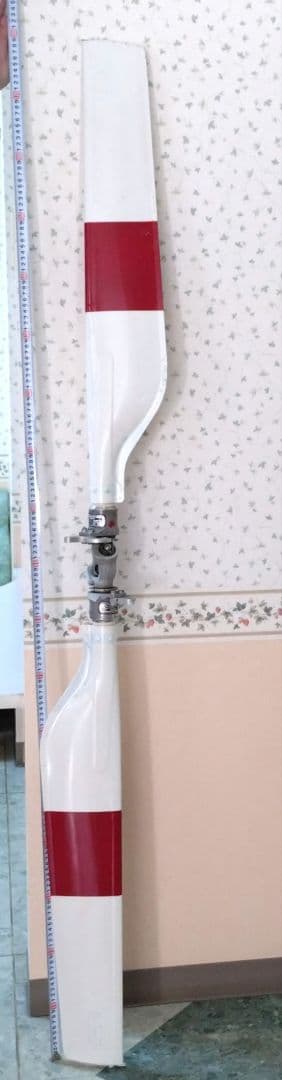 ヘリコプター　プロペラ本物の尾翼【超激レア】 昭和　たのメル便送料込み 60ffc50b29144bba4056fedee584ad