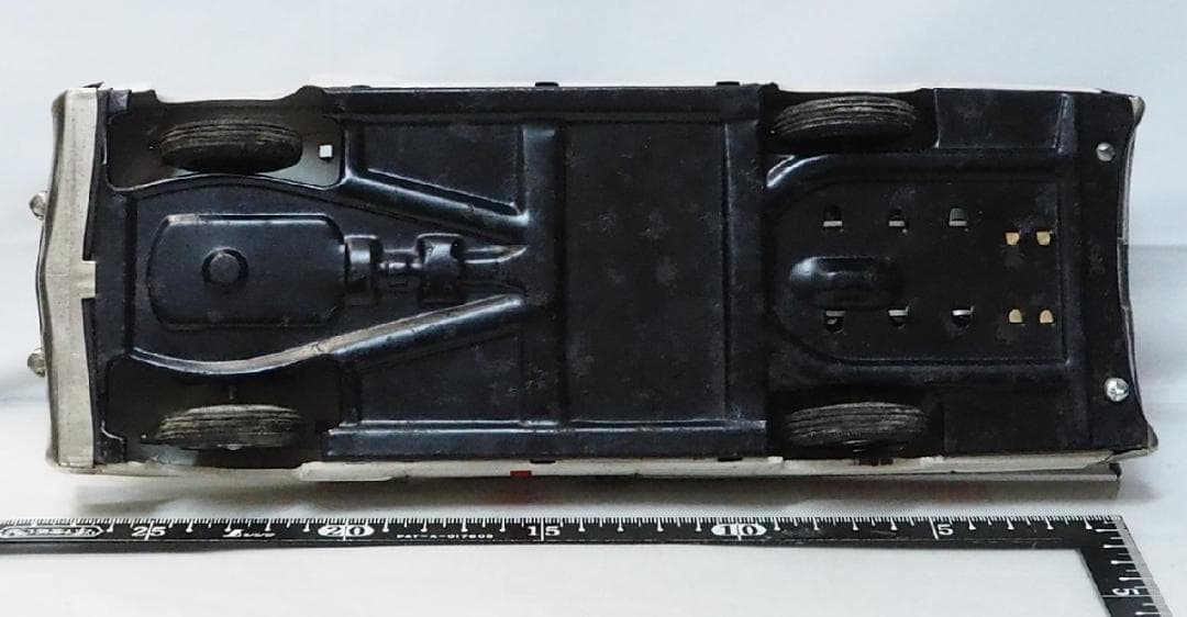 萬代屋 リンカーン コンチネンタル赤十字 救急車 tinブリキtoy car箱無