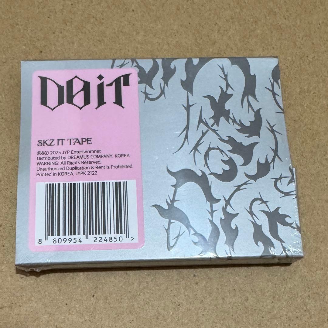 StrayKids スキズ DO IT プラットフォーム盤 新品未開封 12点 楽天市場】[初回特典+当店特典付] Stray Kids [ DO IT ] Album