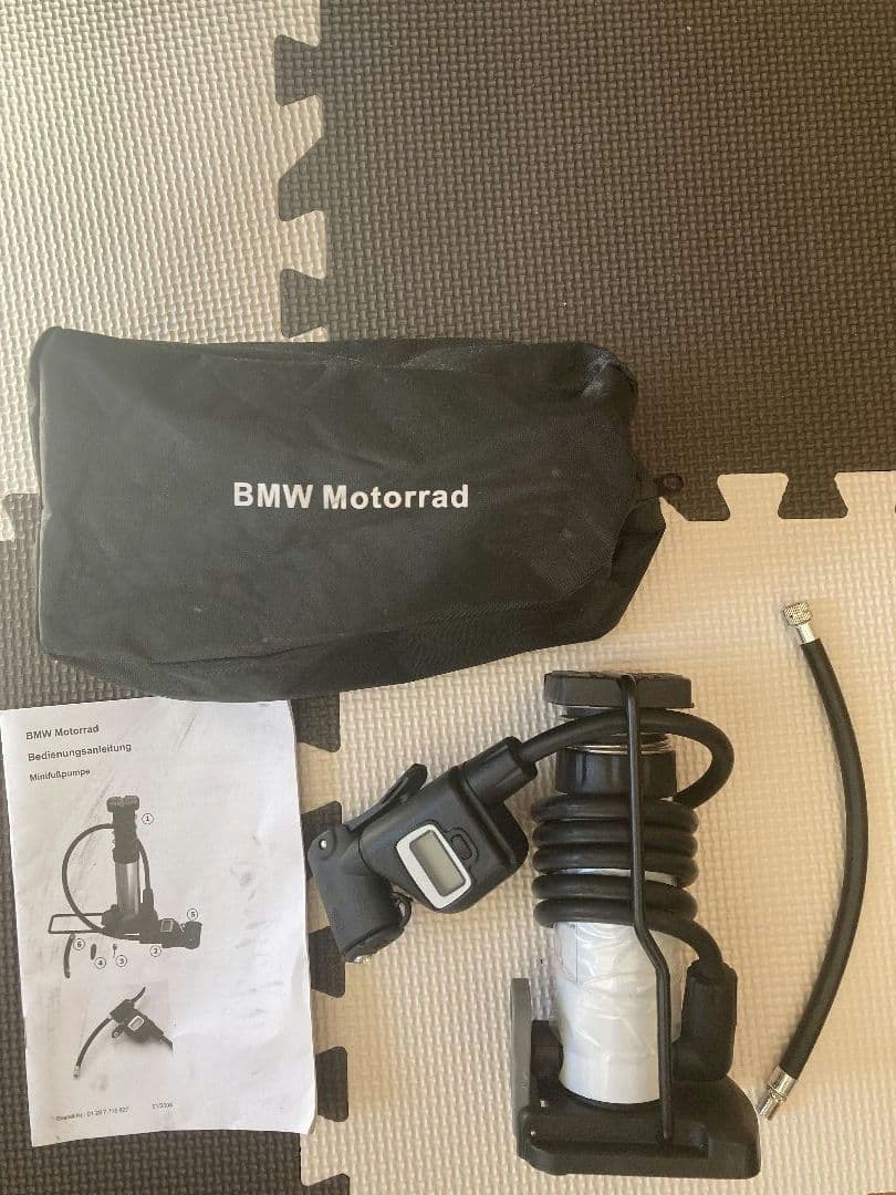 アクセサリー BMW Compact foot pump | 71607715824 BMW Mini Foot Pump with Digital Pressure Gauge buy cheap ▷ bmw